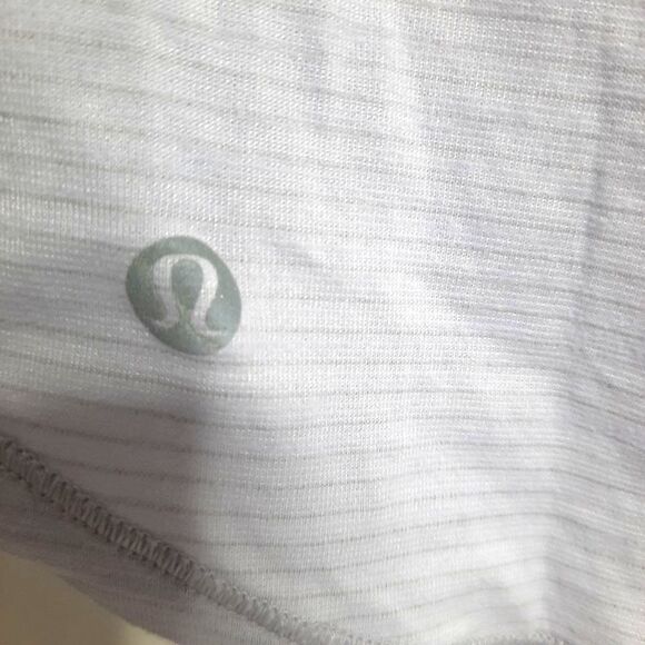 Lululemon Moment To Movement 2-In-1 Tank Heathered Sheer Lilac Size 4 - Picture 4 of 5